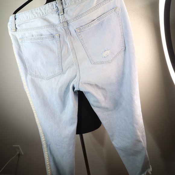 Abercrombie & Fitch Ames Low Rise Slim Boyfriend Jean size 31/12 - Picture 4 of 7
